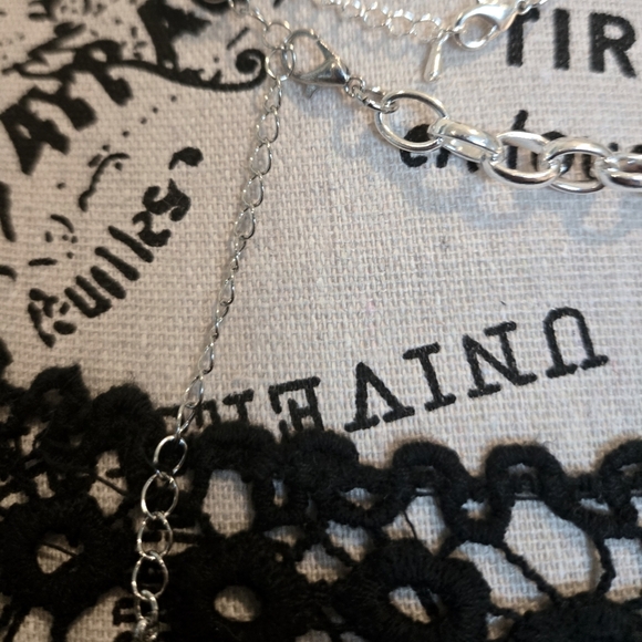 Heart Boho Link  Necklace. Boutique Piece for Your Collection - Picture 3 of 3